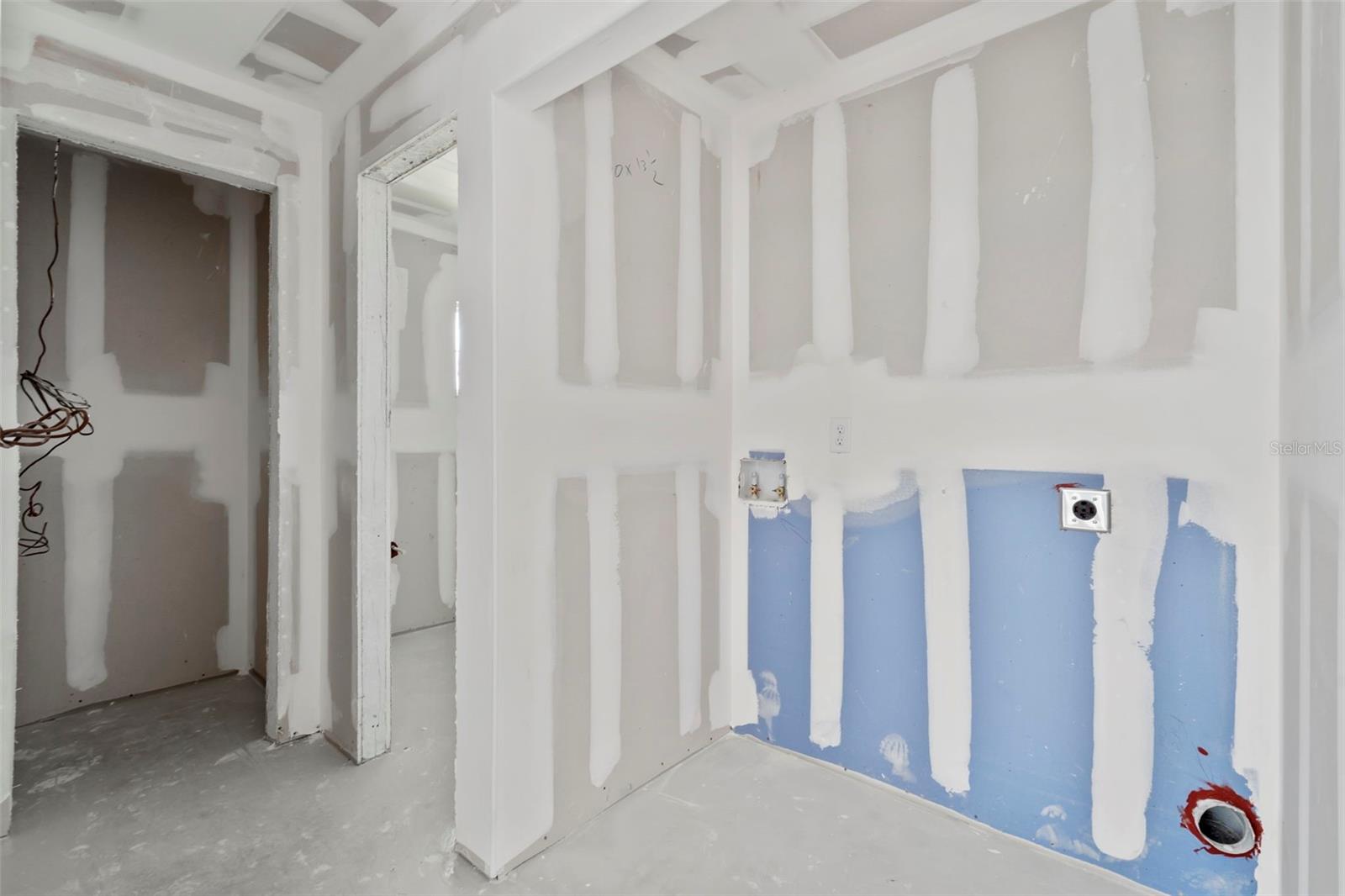 LAKECREST CONDO - Residential