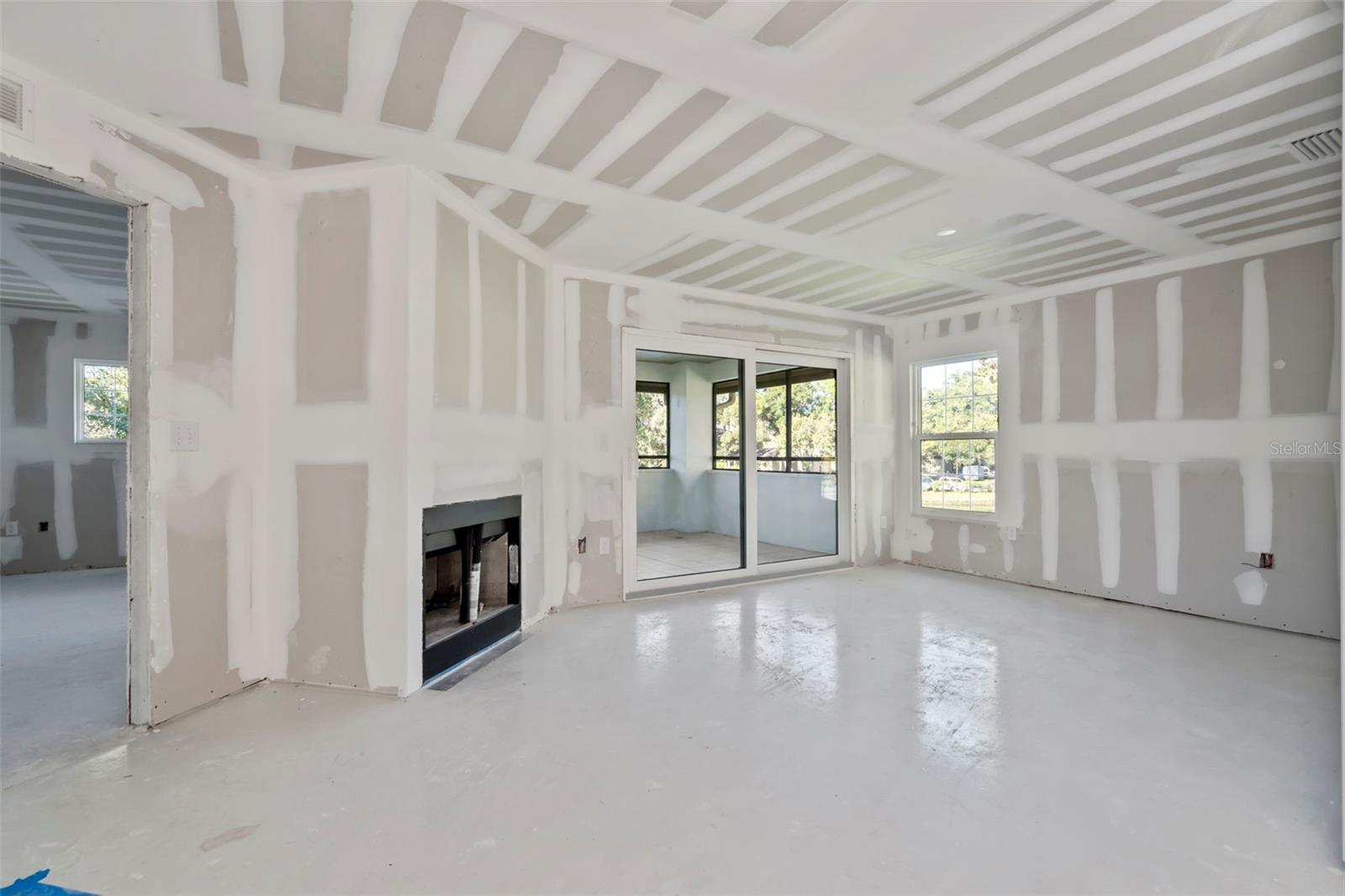 LAKECREST CONDO - Residential