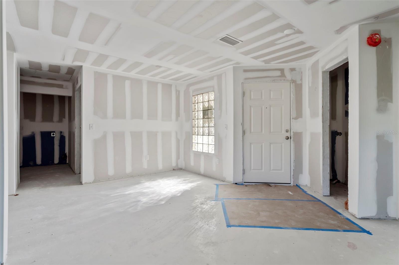 LAKECREST CONDO - Residential