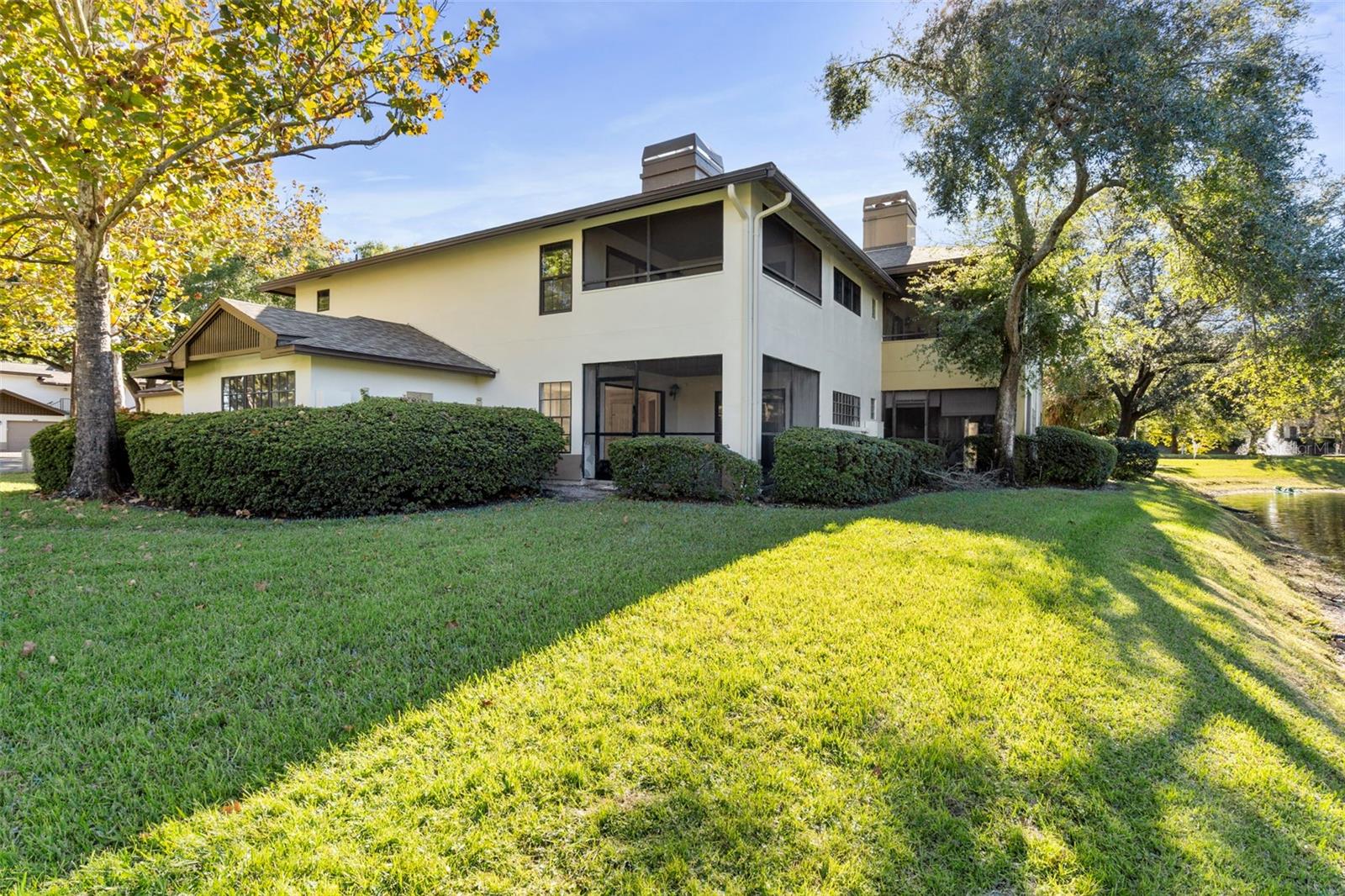 LAKECREST CONDO - Residential