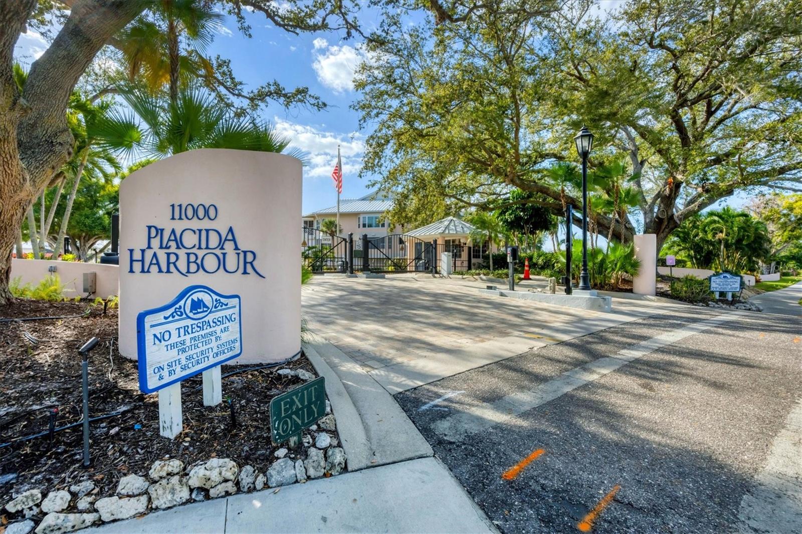 PLACIDA HARBOUR SEC 05 BLDG 16 - Residential