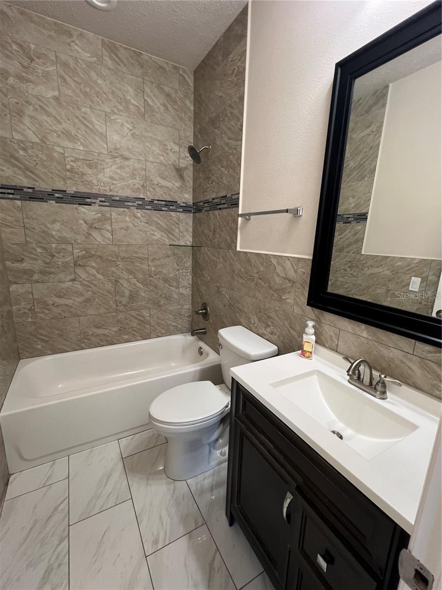 SEMINOLE WOODS - Residential Lease