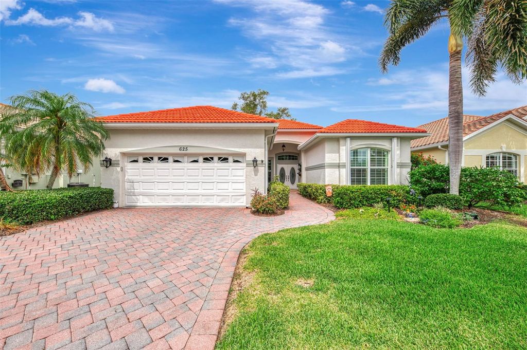 Photo of 625 Misty Pine Drive, Venice, FL 34292 (MLS # N6144325)