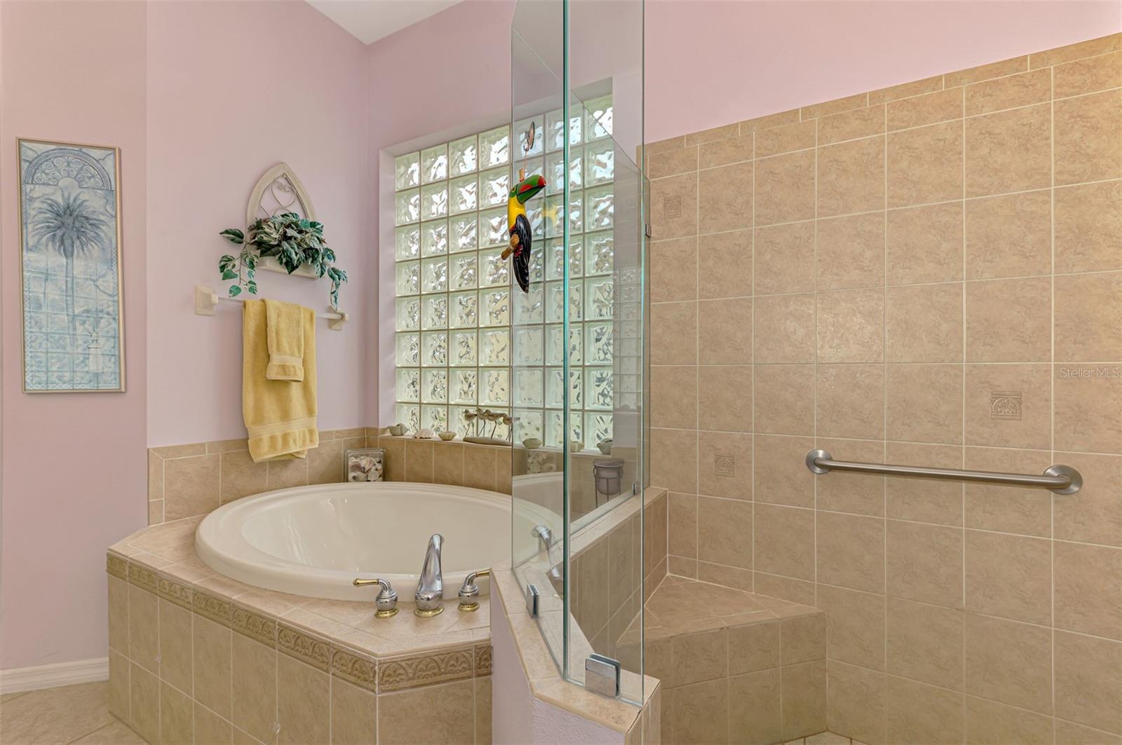SAWGRASS - Residential