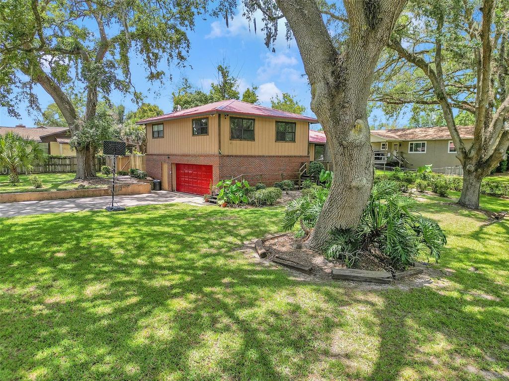 Photo of 2676 SE 52nd Avenue, Ocala, FL 34480 (MLS # OM704489)