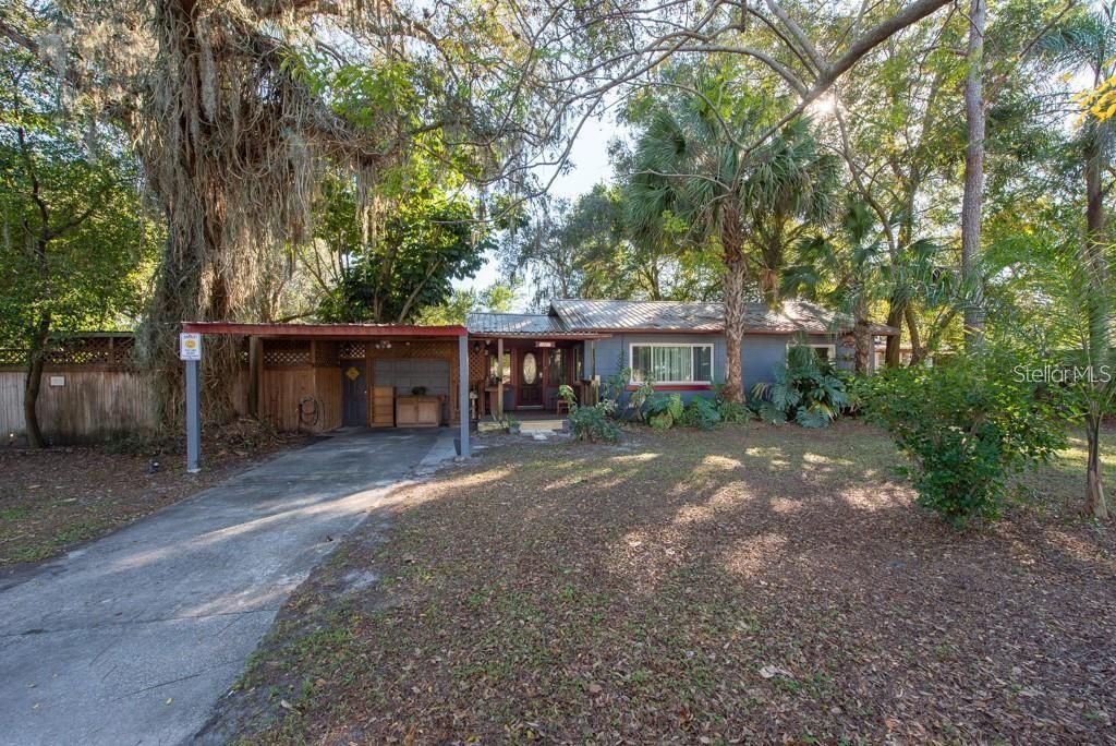 Photo of 2007 E Rampart Street, Tampa, FL 33604 (MLS # TB8501165)