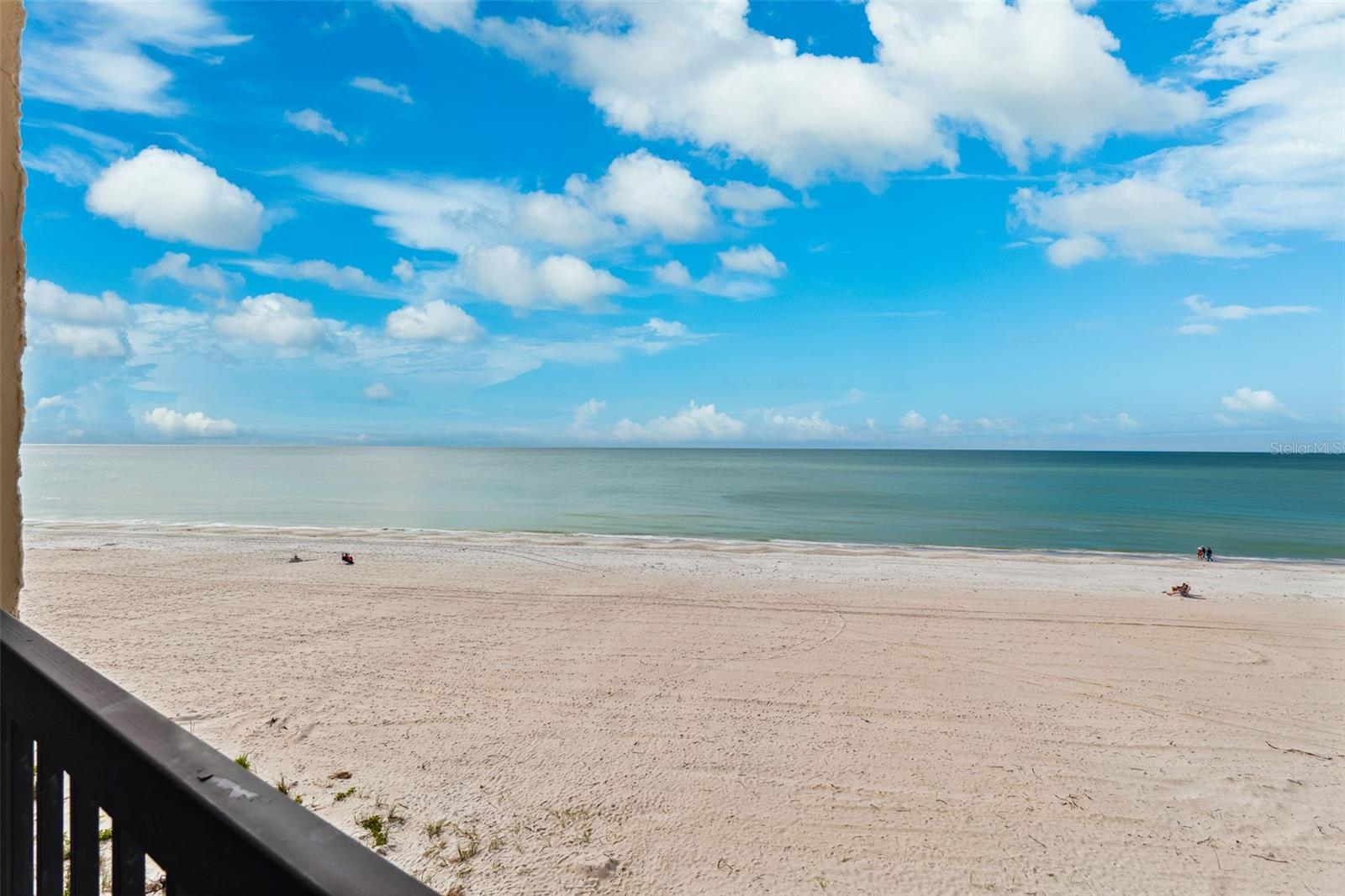 19450 GULF BOULEVARD 401