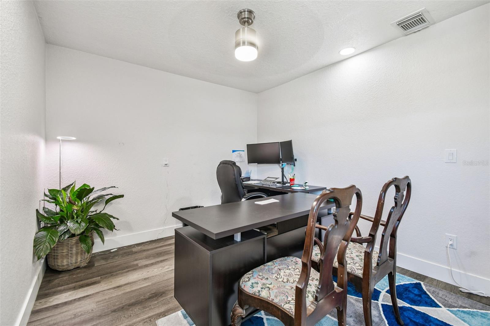 PORT RICHEY LAND CO - Residential