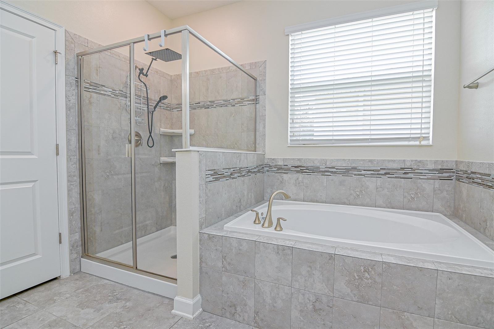 SIGNATURE LAKES PH 3B-4, 3B-5 & - Residential