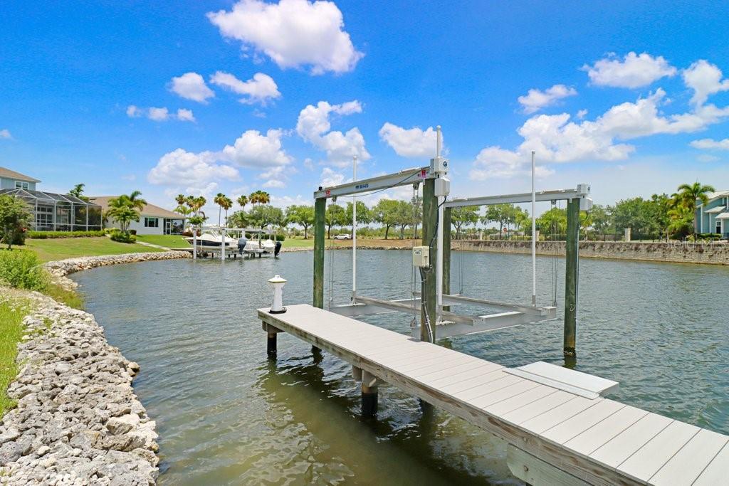 MIRABAY PRCL 8 - Residential