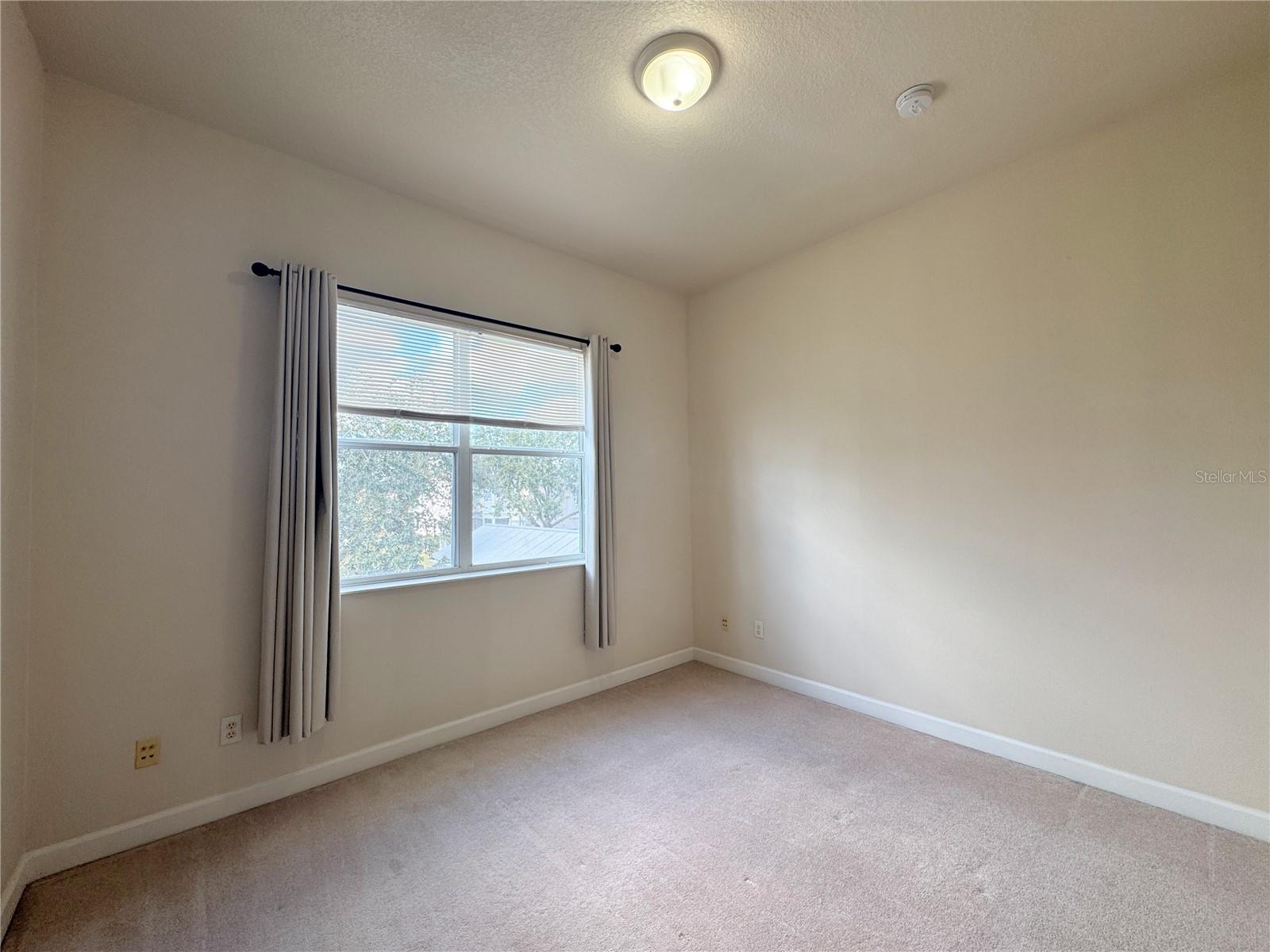 REUNION PH 2 PRCL 3 - Residential Lease