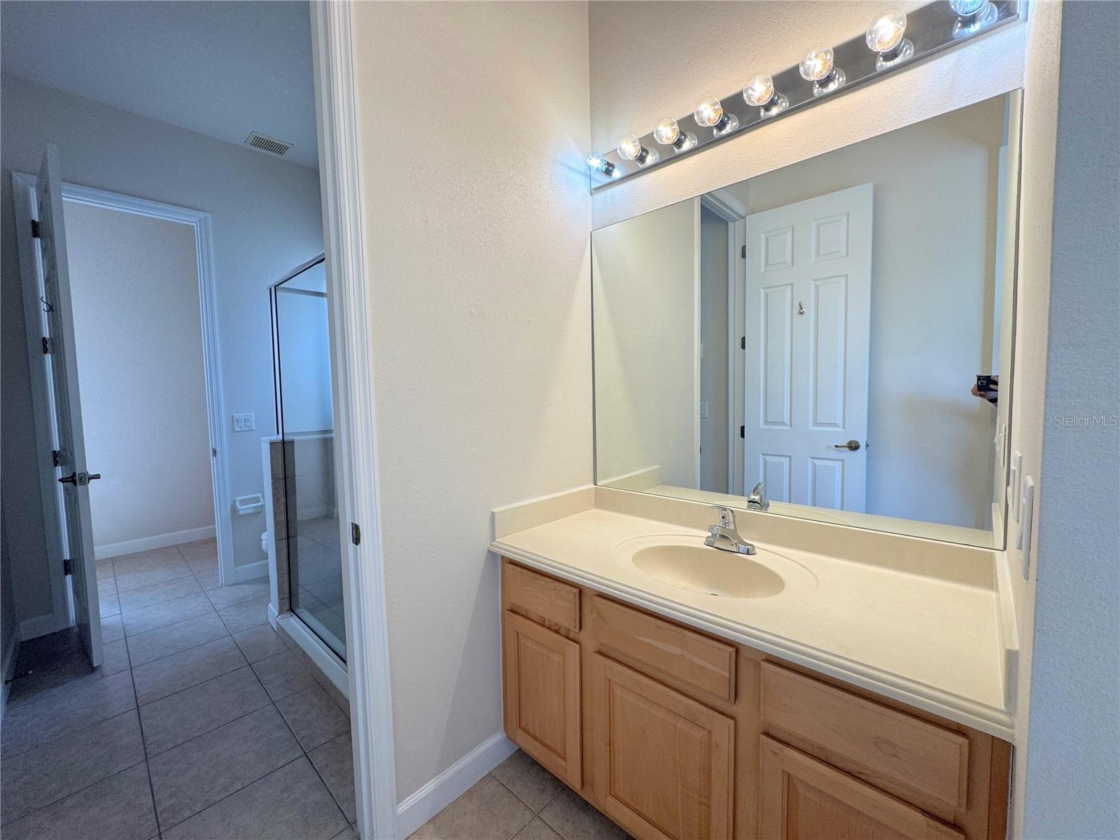 REUNION PH 2 PRCL 3 - Residential Lease