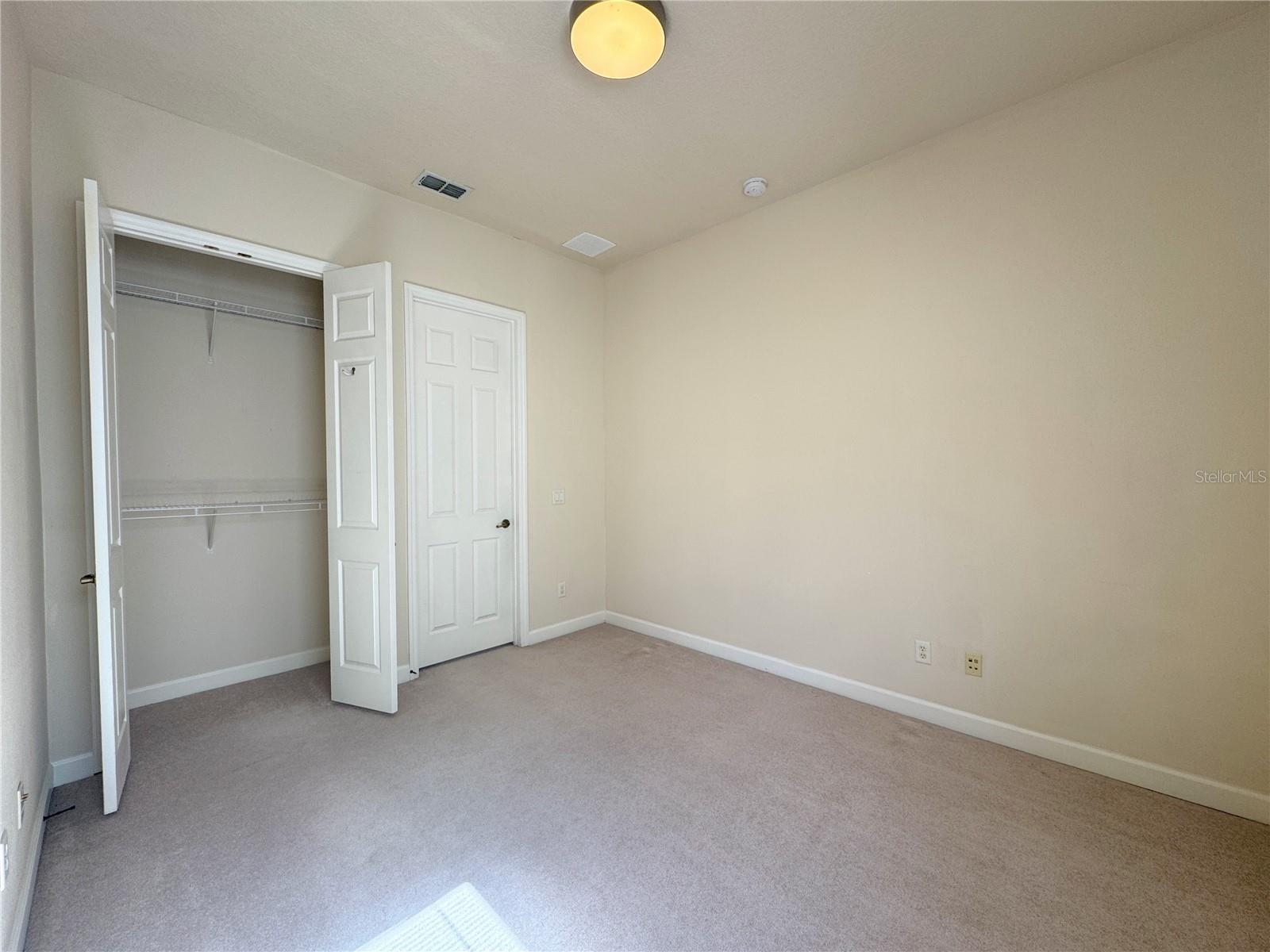 REUNION PH 2 PRCL 3 - Residential Lease