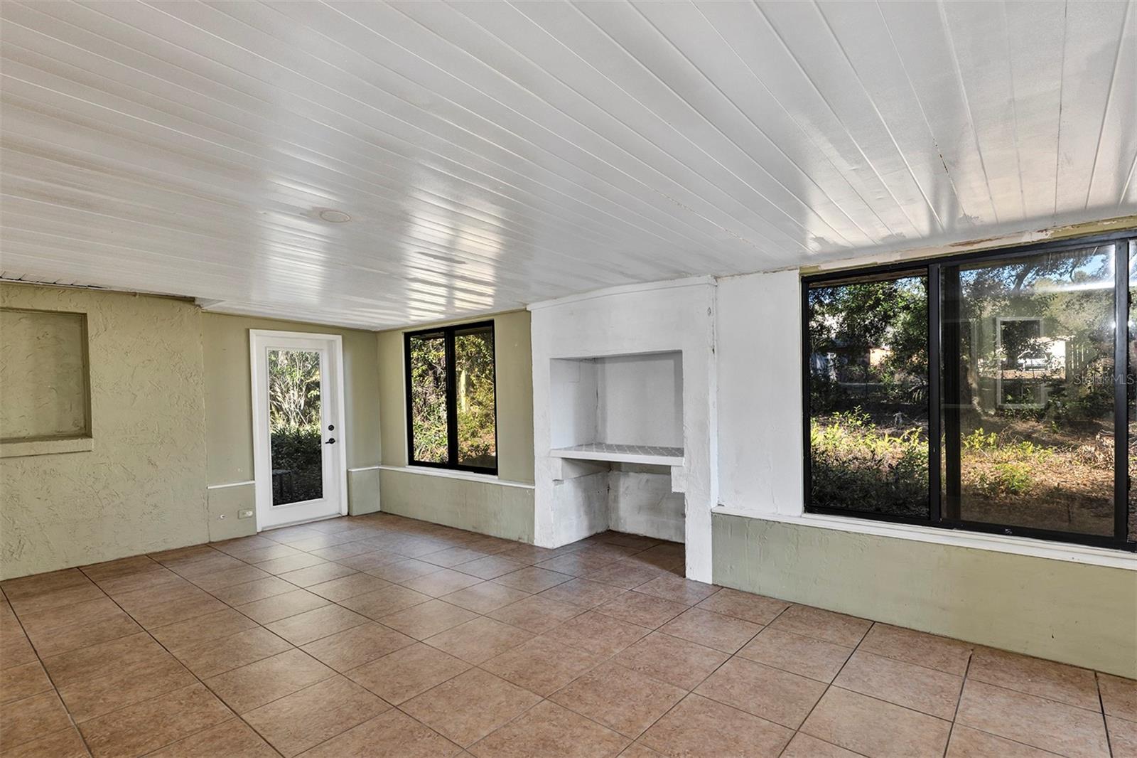 SELMA HOMESITES - Residential