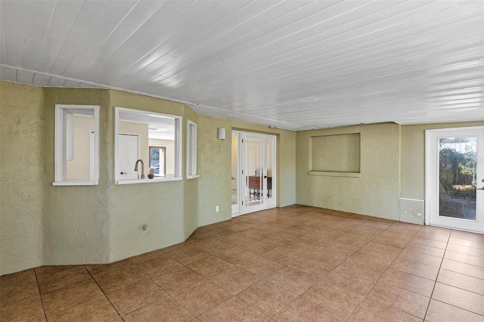 SELMA HOMESITES - Residential