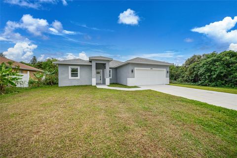 A home in PORT CHARLOTTE