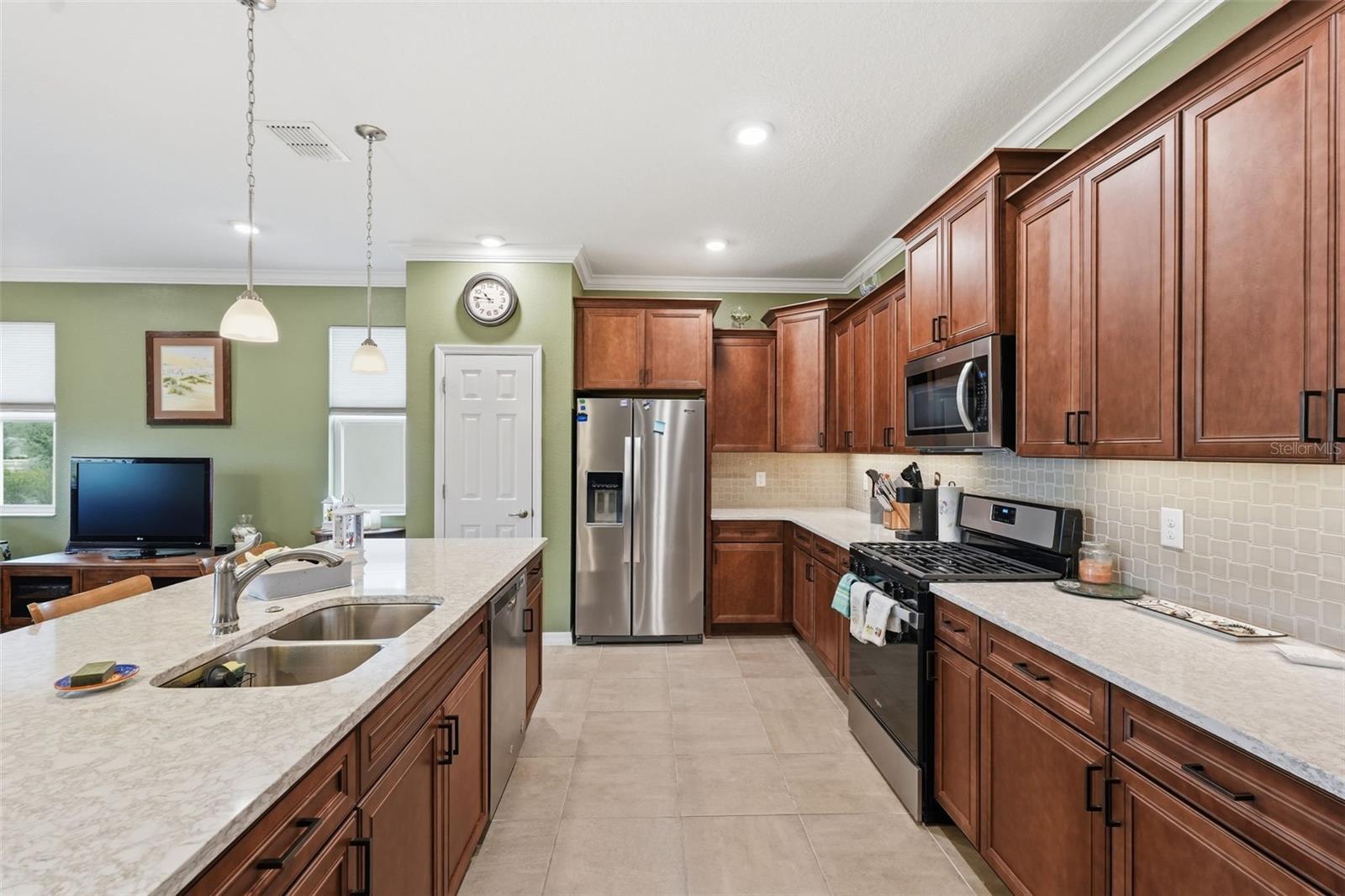 CRESCENT RDG PH IV - Residential