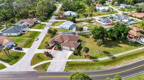 A home in NORTH PORT