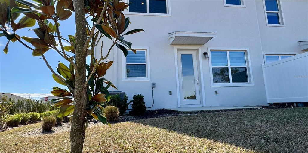 Photo of 93 Nine Iron Drive, Davenport, FL 33896 (MLS # O6379503)