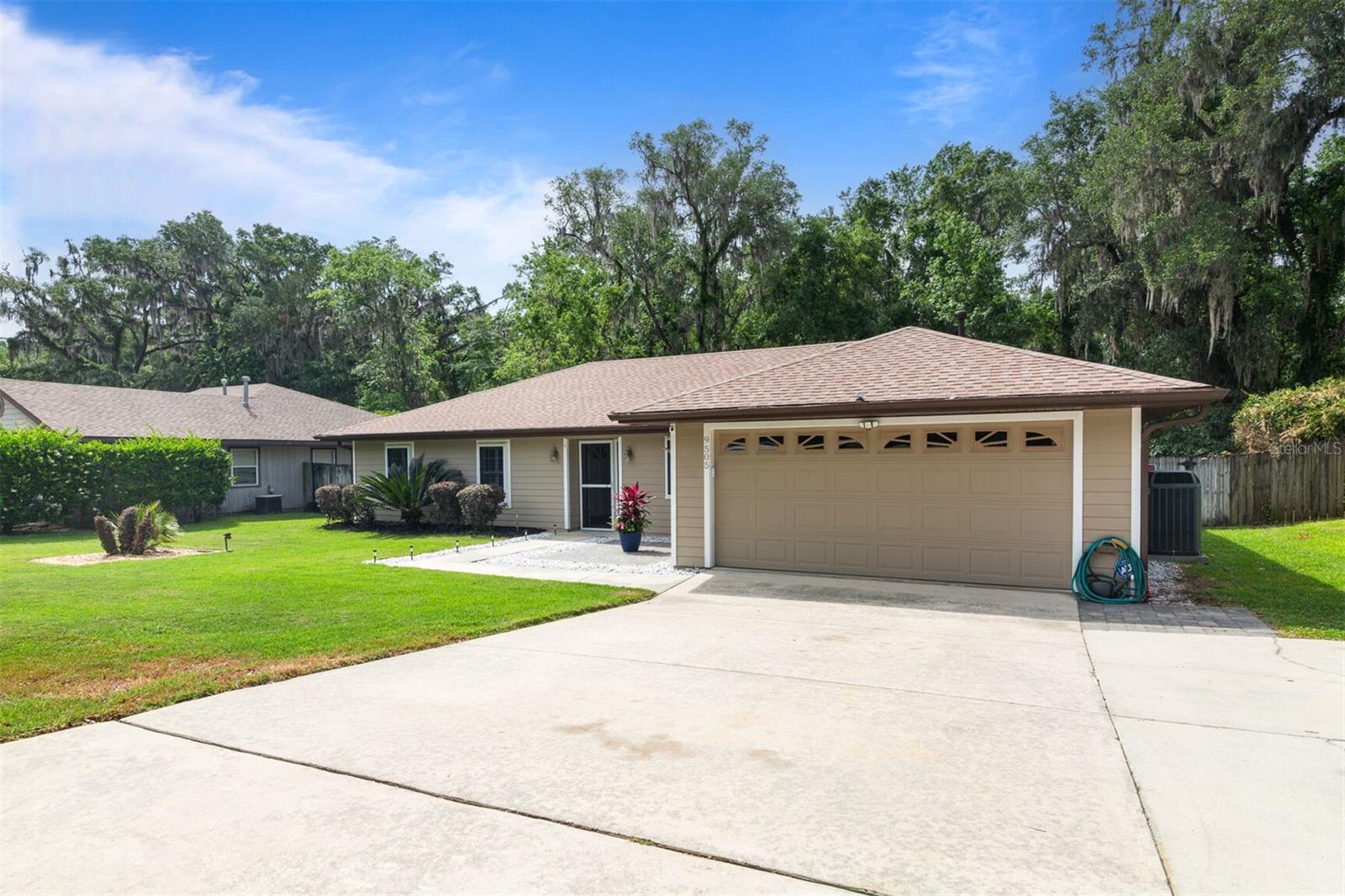 9505 NW 4TH PLACE