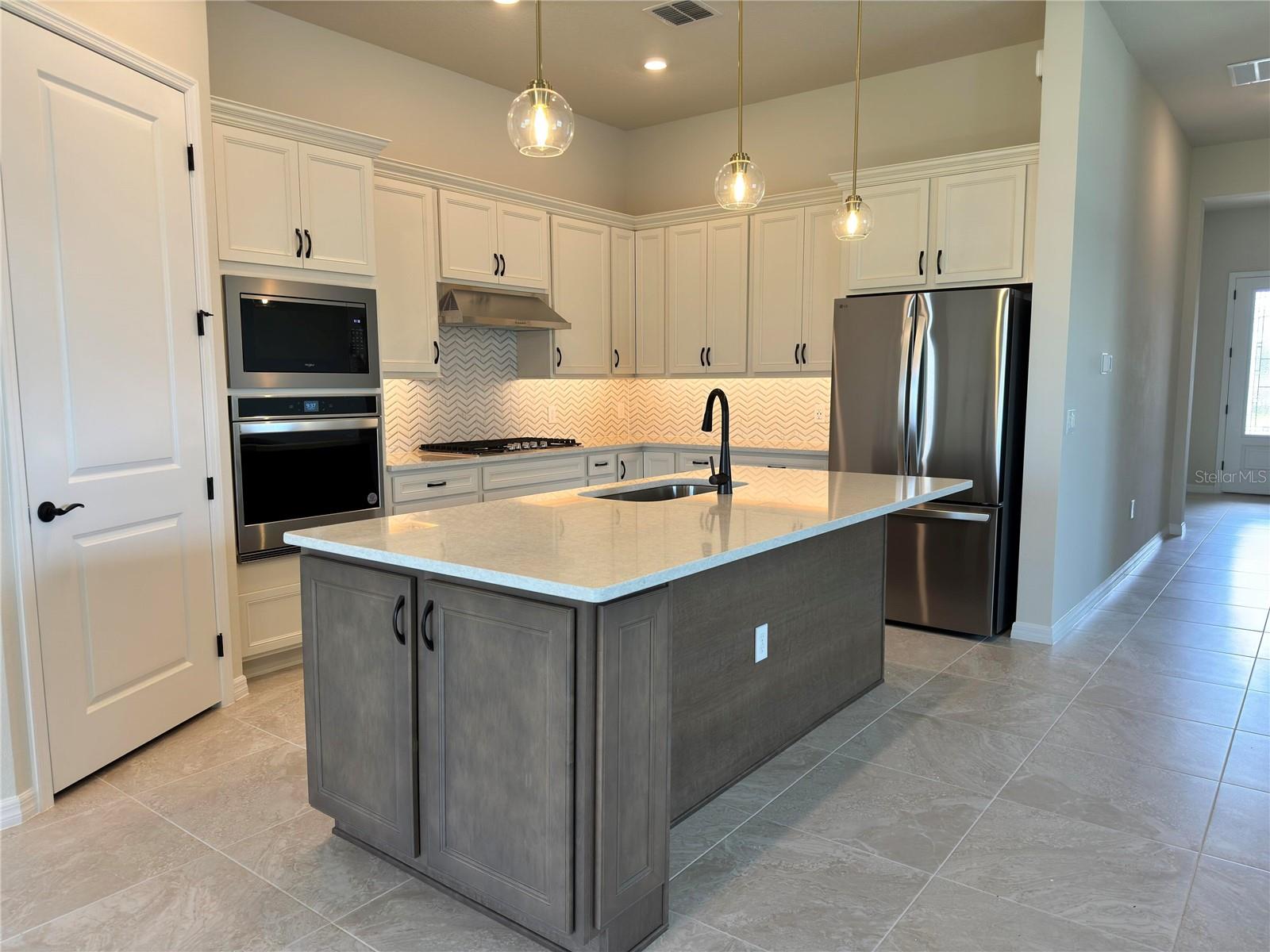 PARKVIEW RESERVE PH 1 - Residential Lease