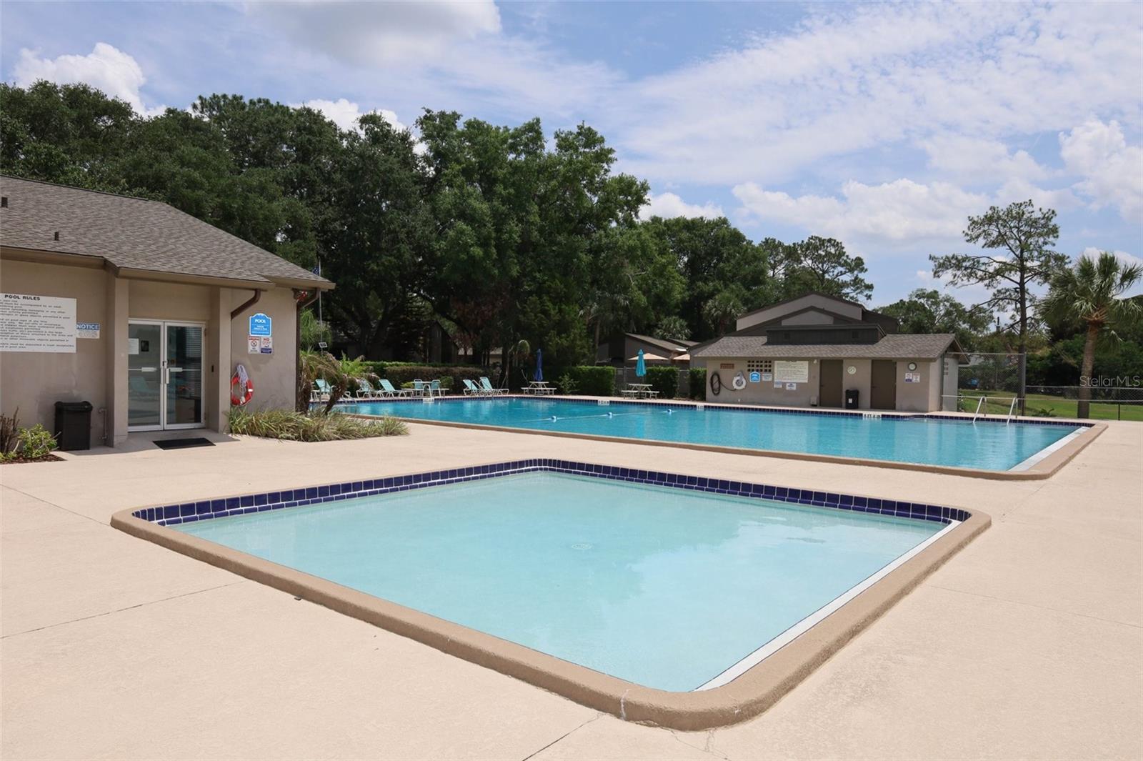 LAKE OF THE WOODS TOWNHOUSE - Residential
