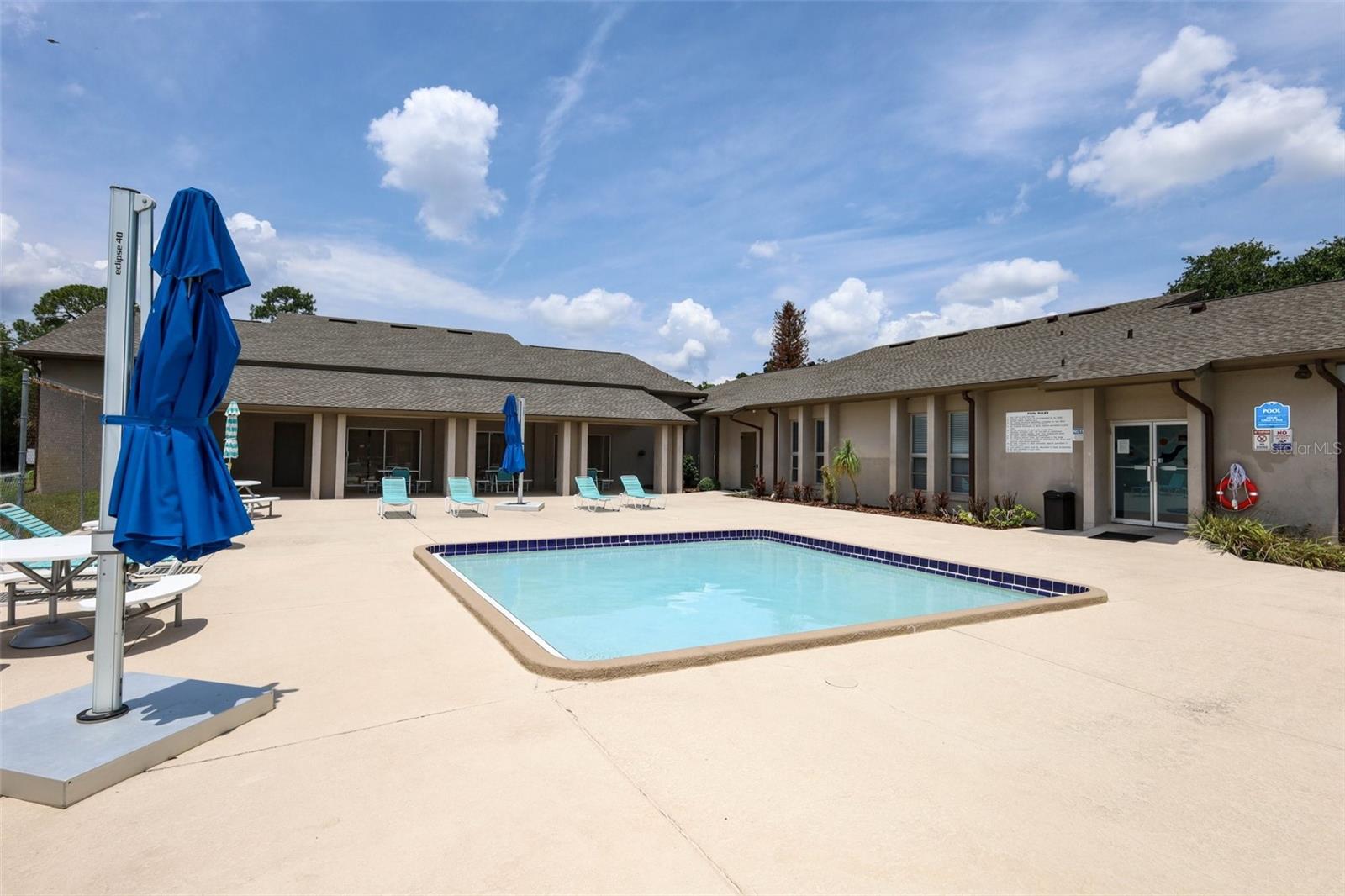 LAKE OF THE WOODS TOWNHOUSE - Residential