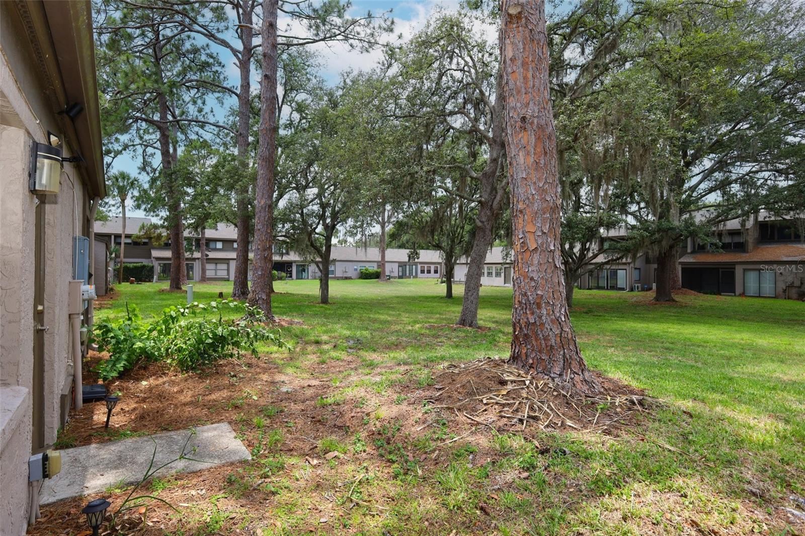 LAKE OF THE WOODS TOWNHOUSE - Residential