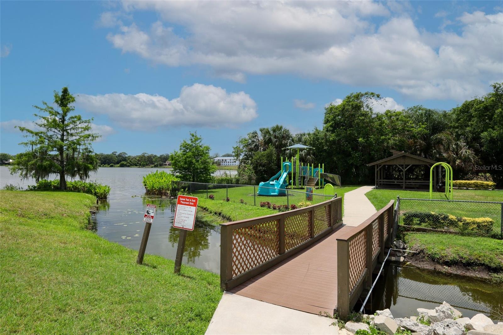LAKE OF THE WOODS TOWNHOUSE - Residential