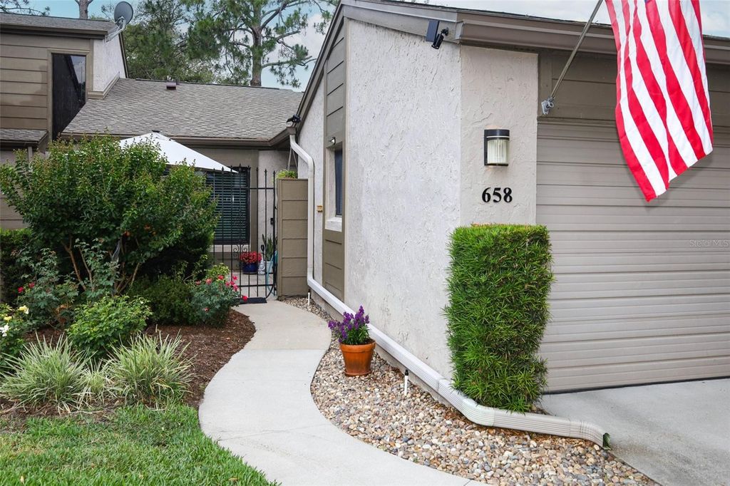 Photo of 658 Woodridge Drive, Fern Park, FL 32730 (MLS # O6405078)