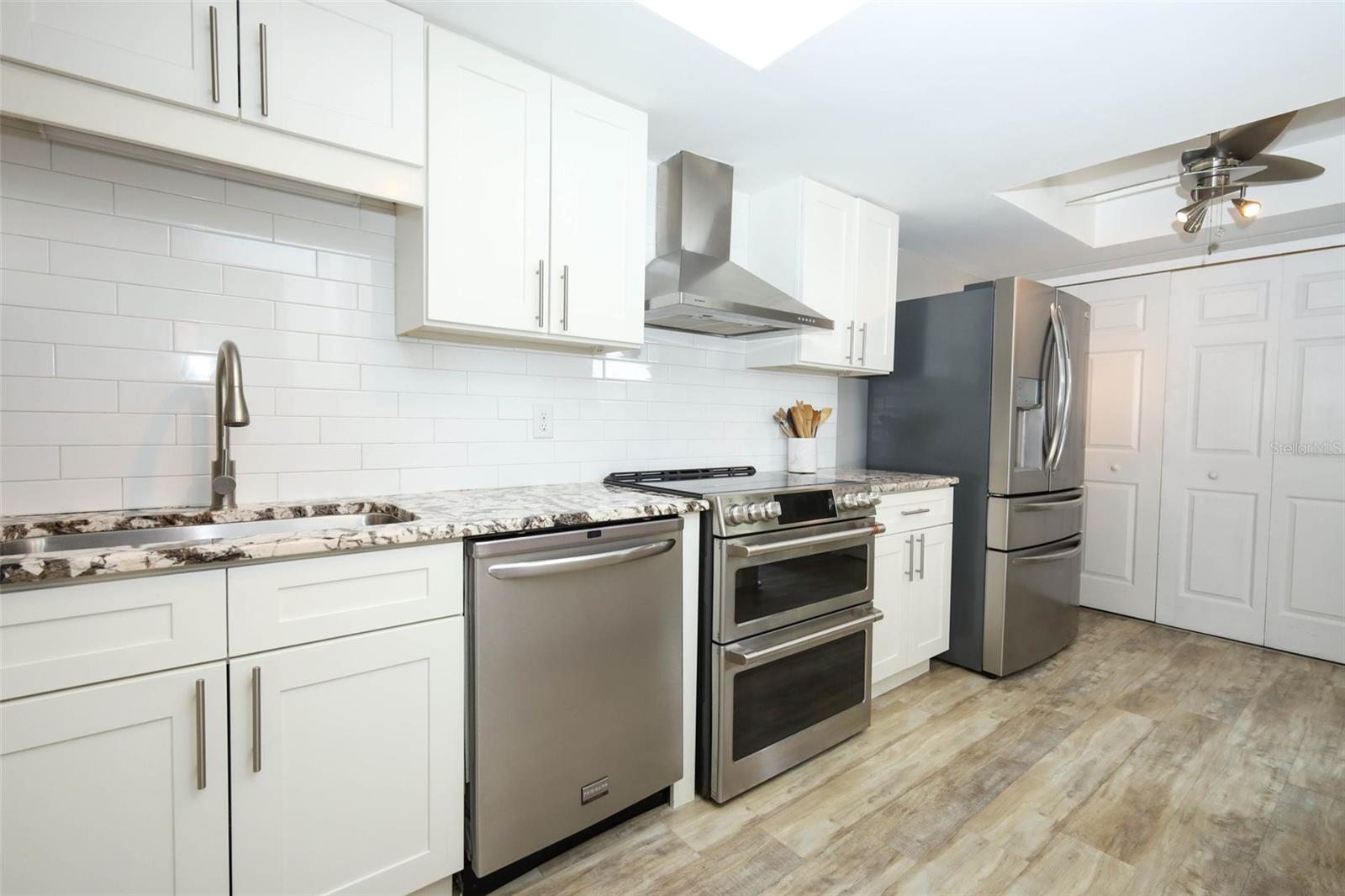 LAKE OF THE WOODS TOWNHOUSE - Residential