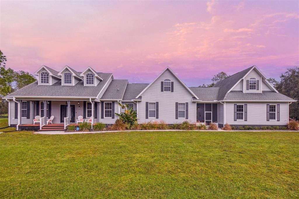 Photo of 8640 WOODLEAF BOULEVARD, WESLEY CHAPEL, FL 33544 (MLS # T3413047)