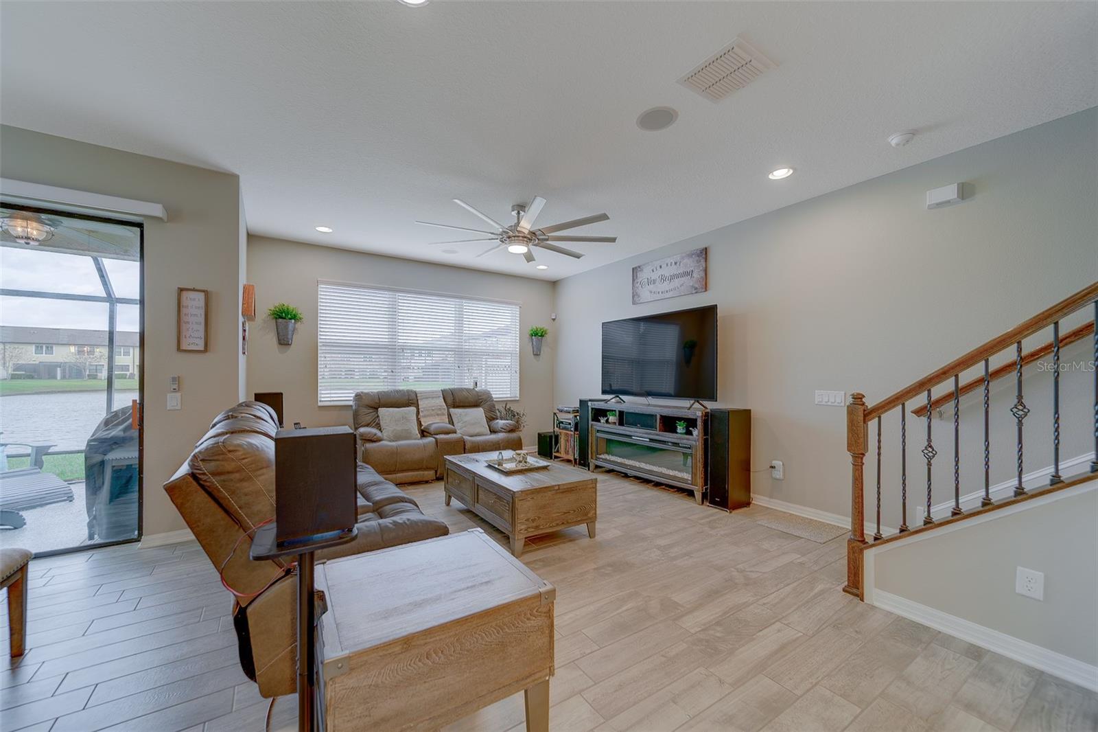 WEST LAKE TWNHMS PH 2 - Residential