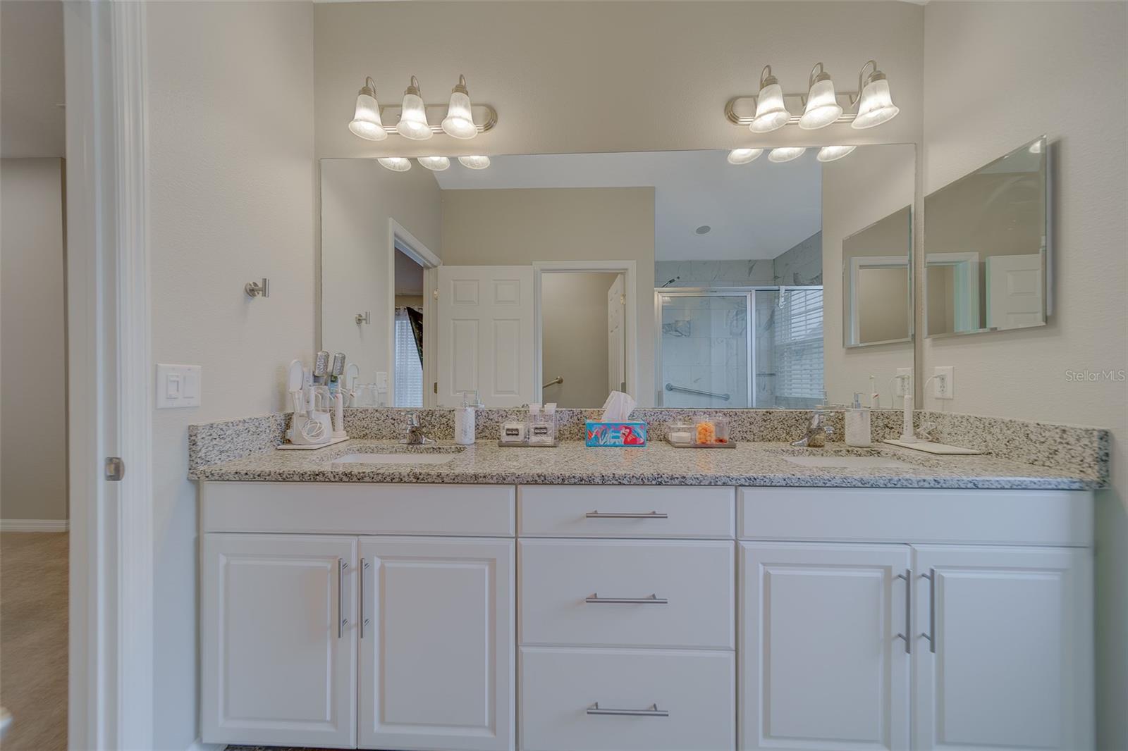 WEST LAKE TWNHMS PH 2 - Residential