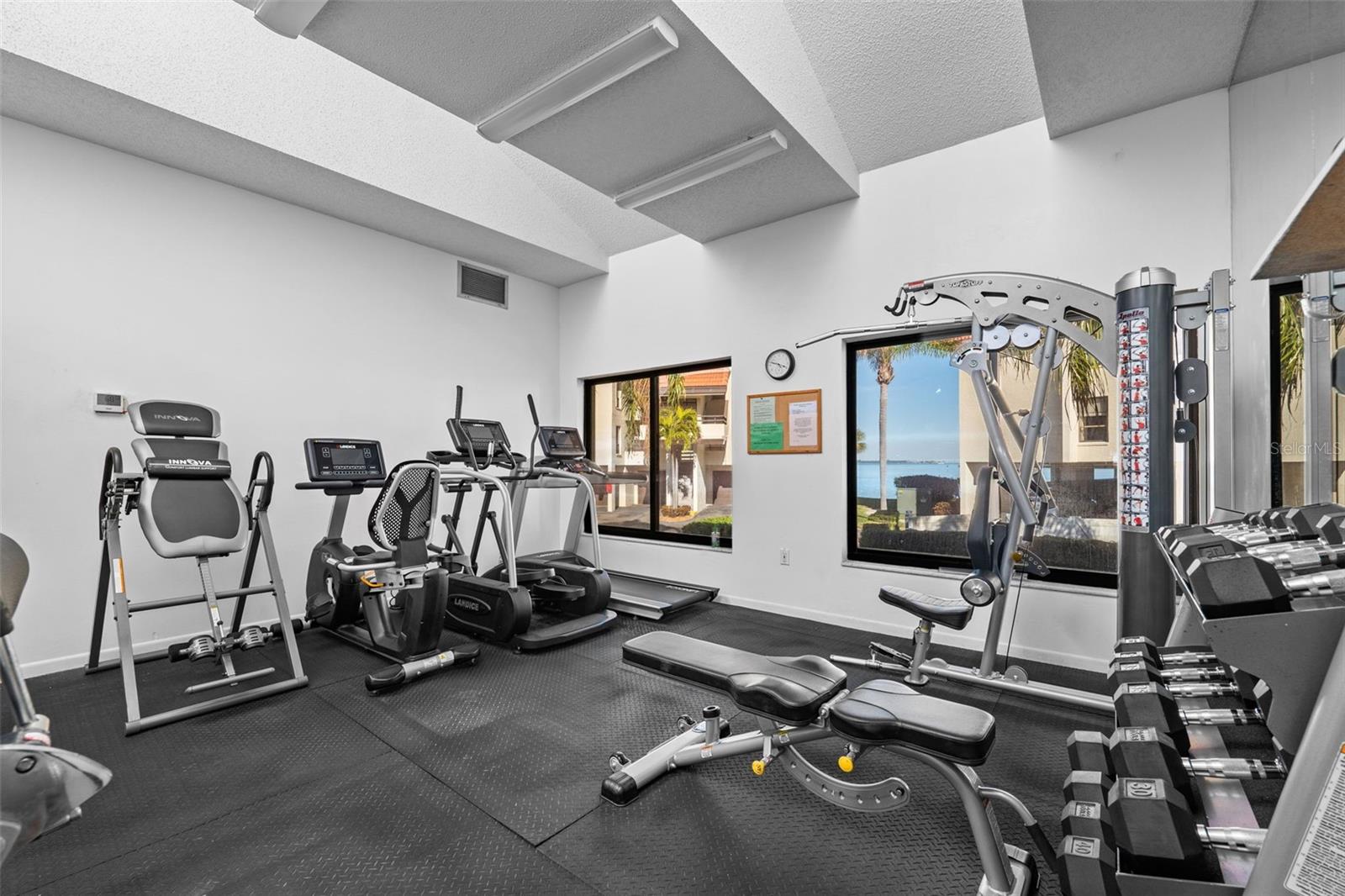 VILLAGE AT TIERRA VERDE CONDO - Residential Lease