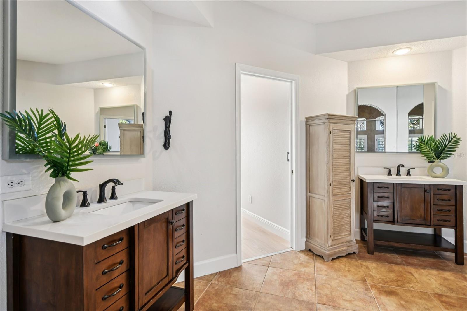 LIVE OAK RESERVE UNIT FOUR - Residential