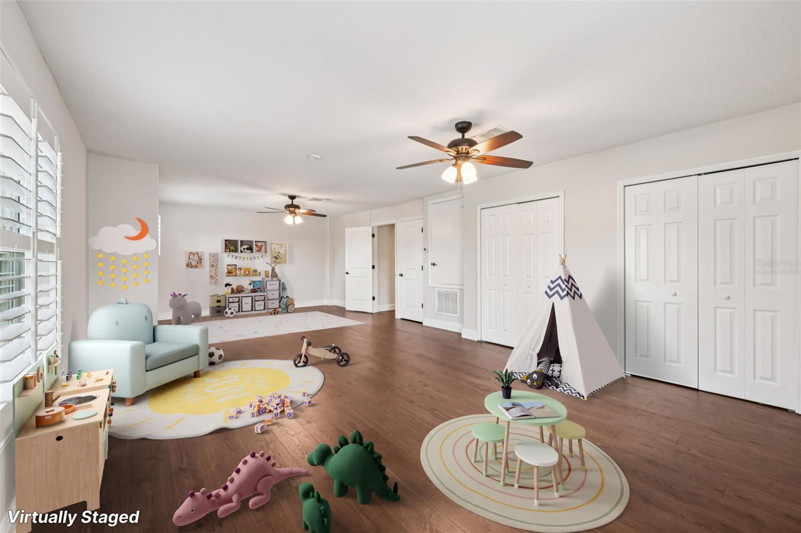 LIVE OAK RESERVE UNIT FOUR - Residential