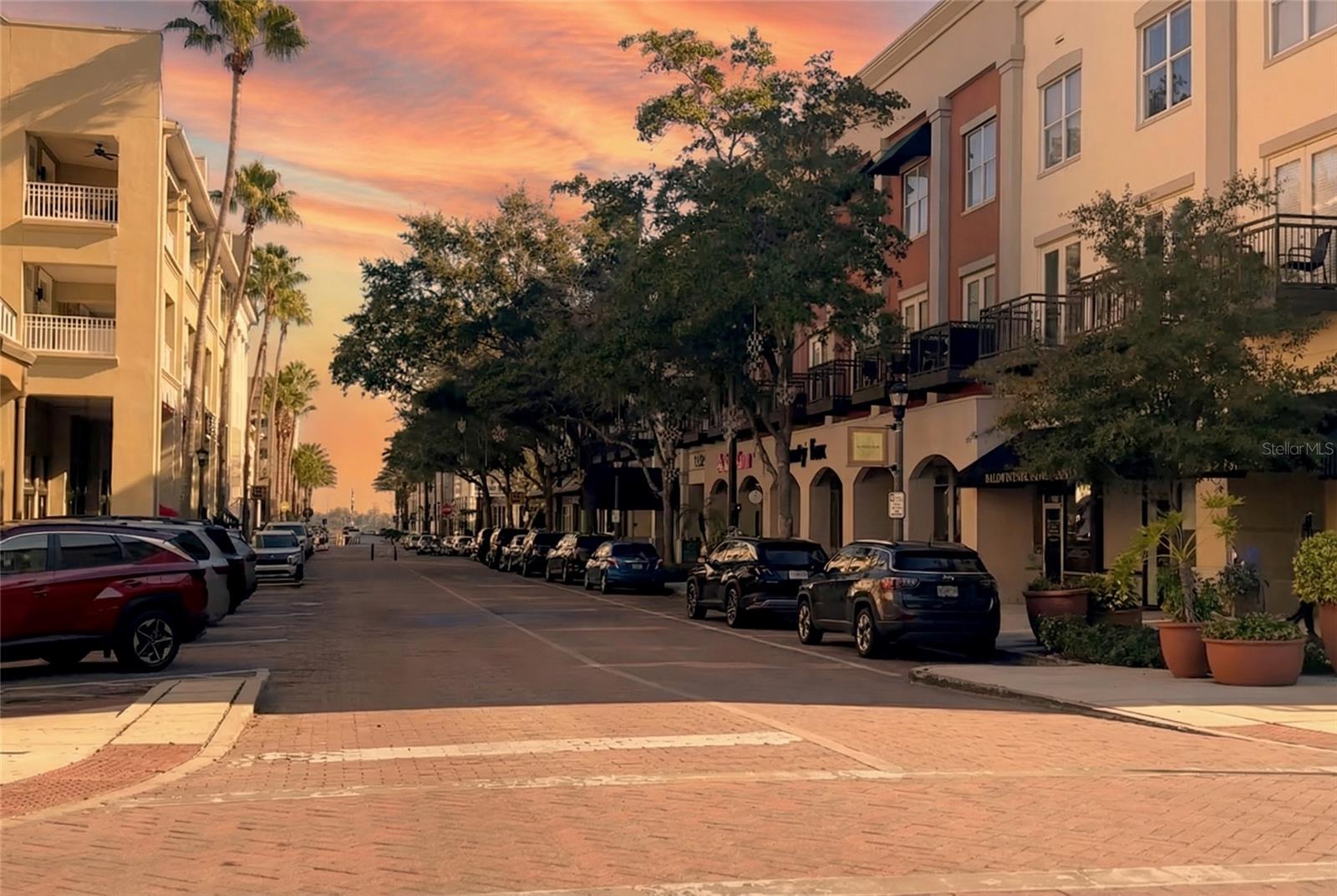 BALDWIN PARKA - Residential