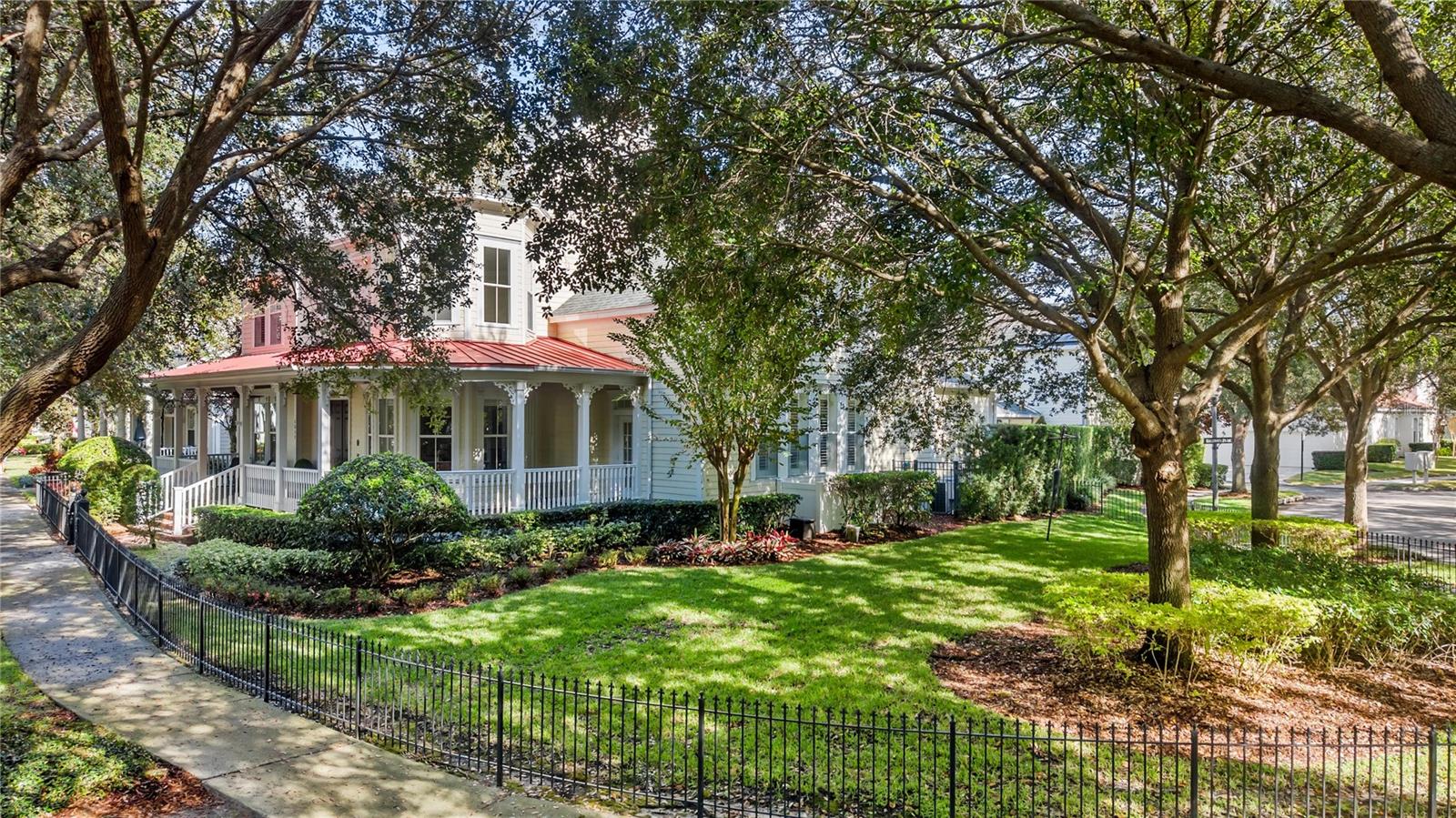 BALDWIN PARKA - Residential