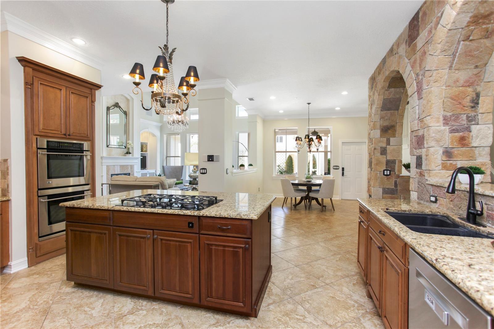 BALDWIN PARKA - Residential