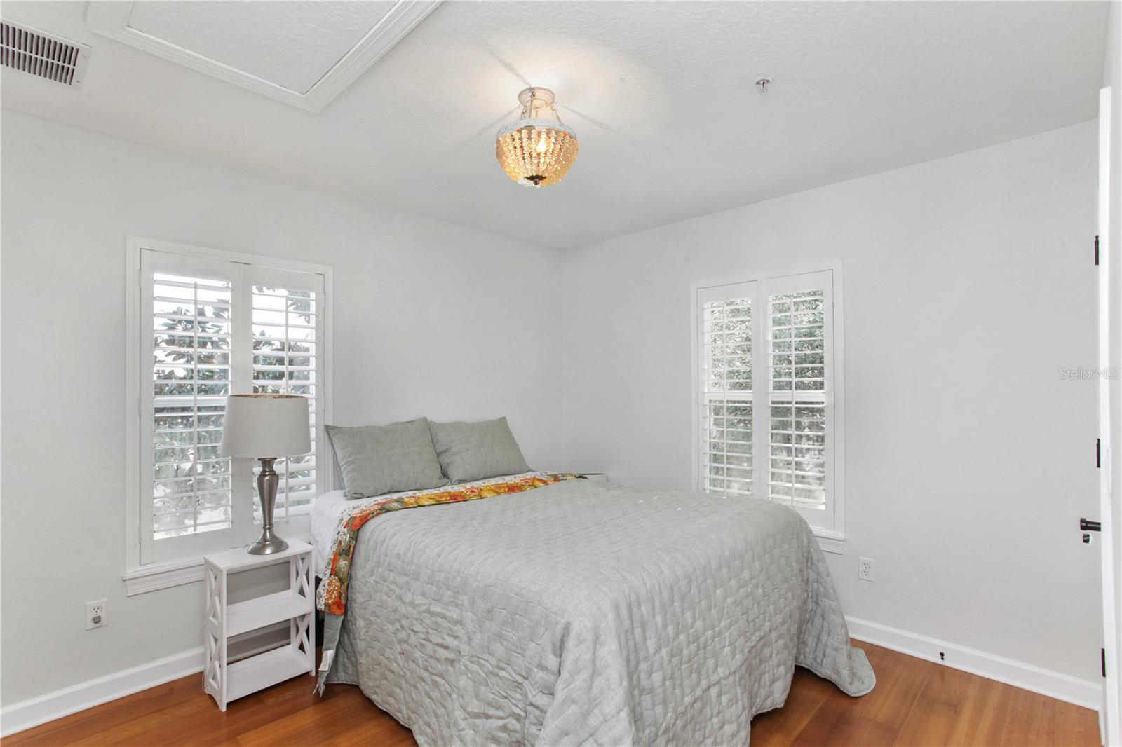 BALDWIN PARKA - Residential