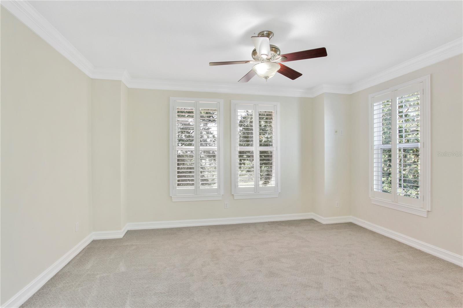 BALDWIN PARKA - Residential