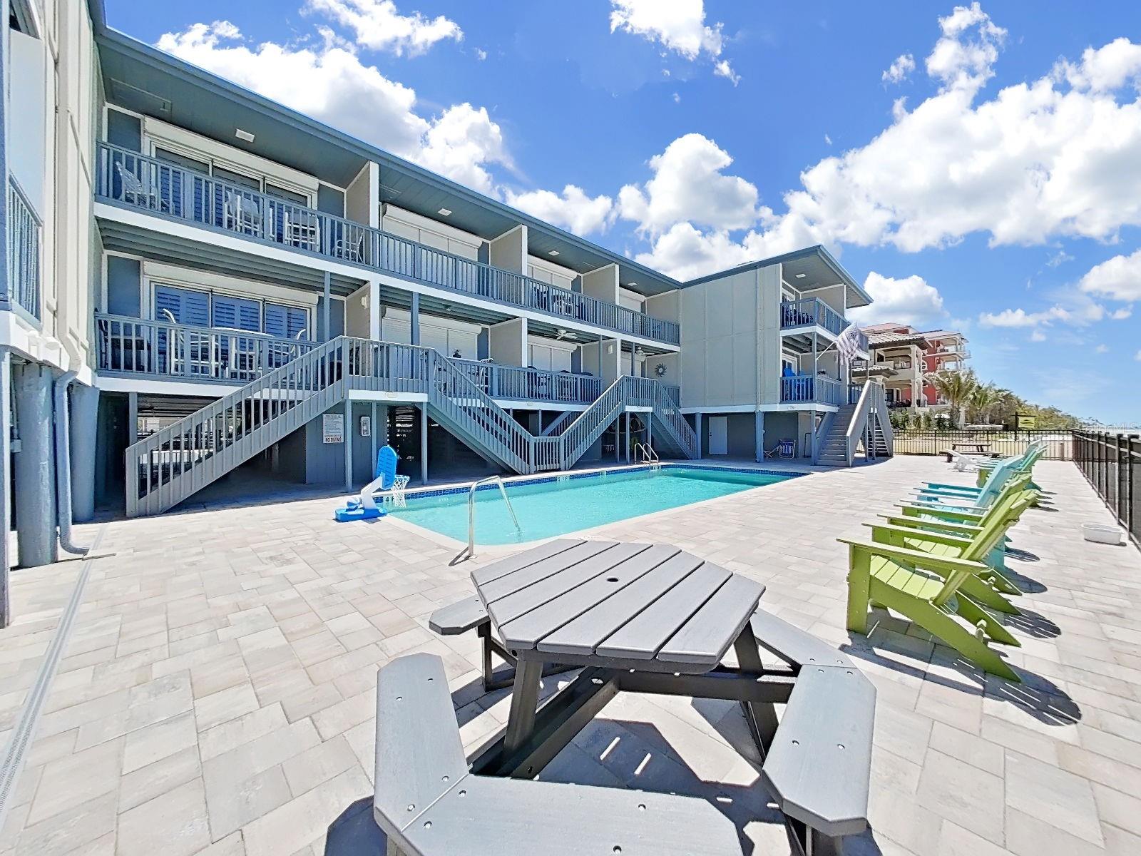 GULFSHORE TWNHS CONDO - Residential