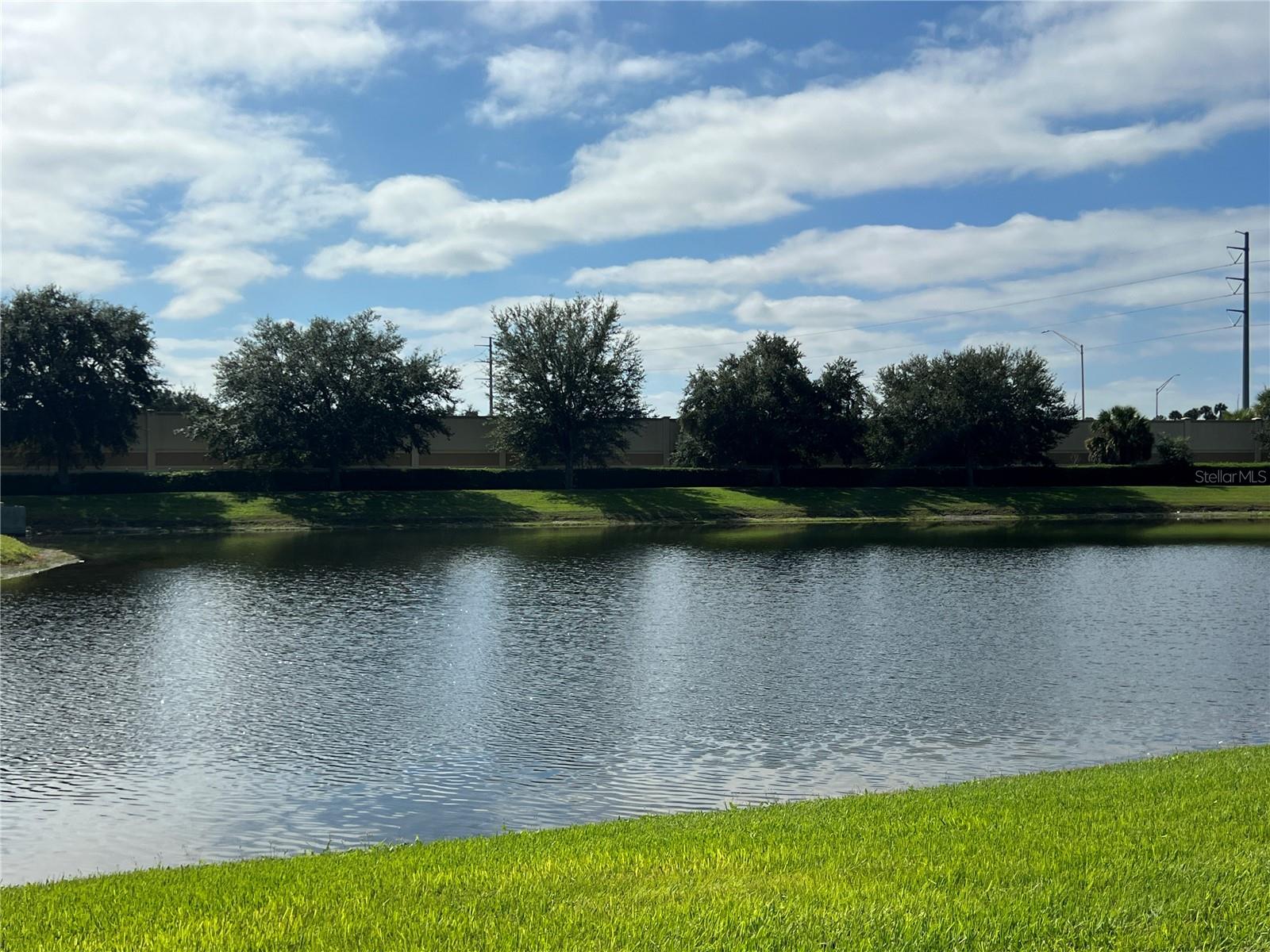 SOMERSET CHASE - Residential
