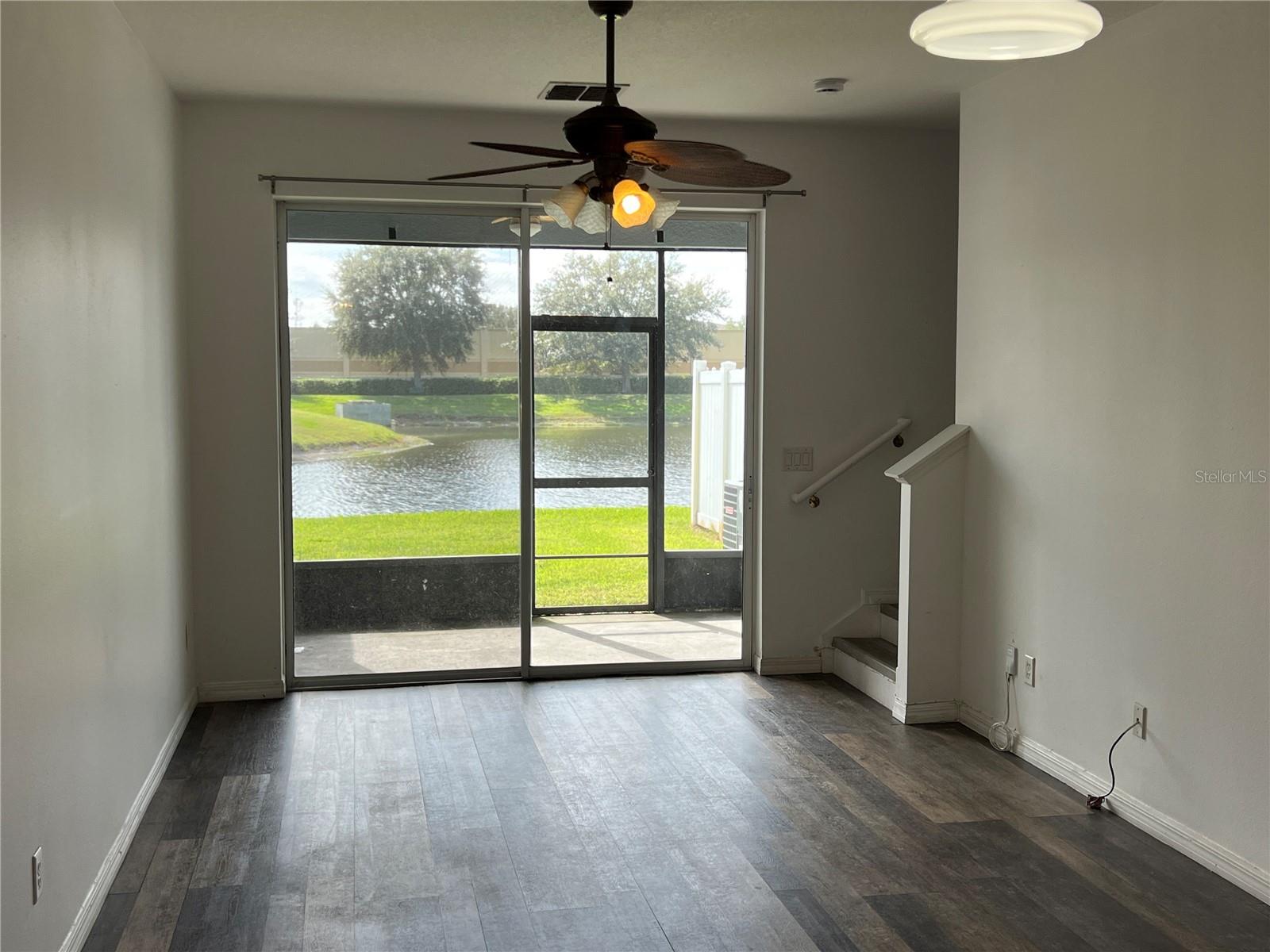 SOMERSET CHASE - Residential