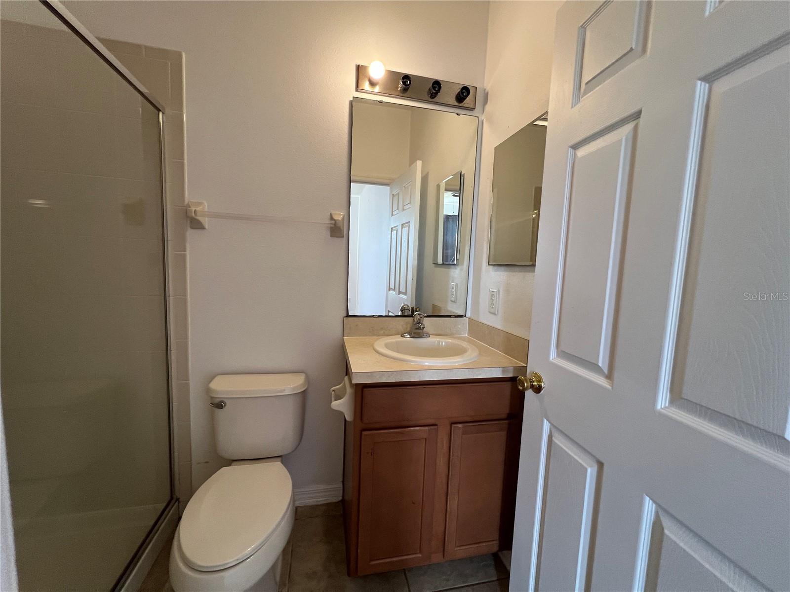 SOMERSET CHASE - Residential