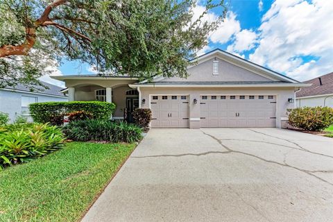 A home in VALRICO