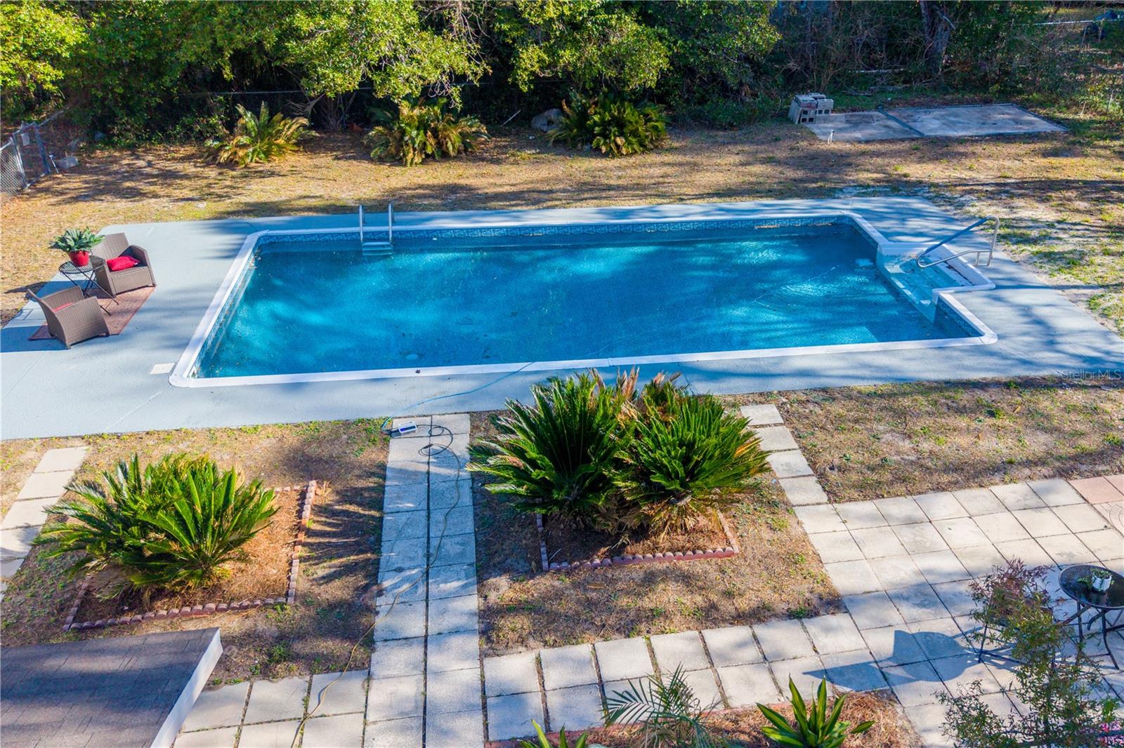 G M WHETSTONE ESTATE ADD TO H S - Residential