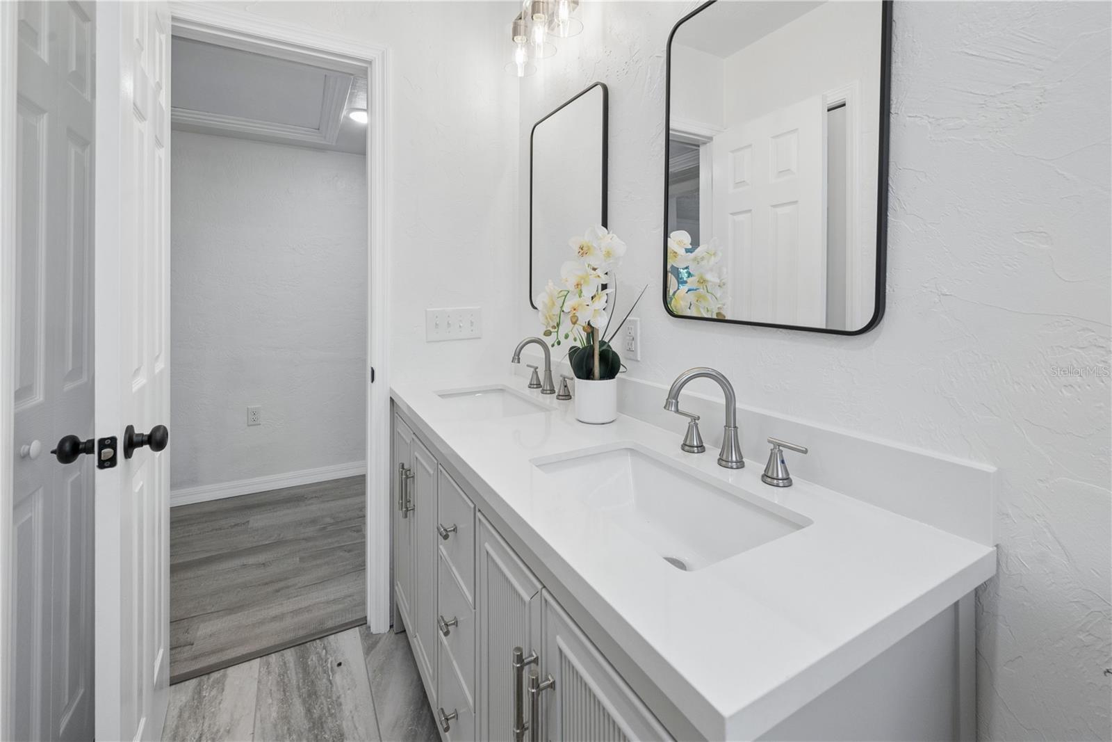 G M WHETSTONE ESTATE ADD TO H S - Residential