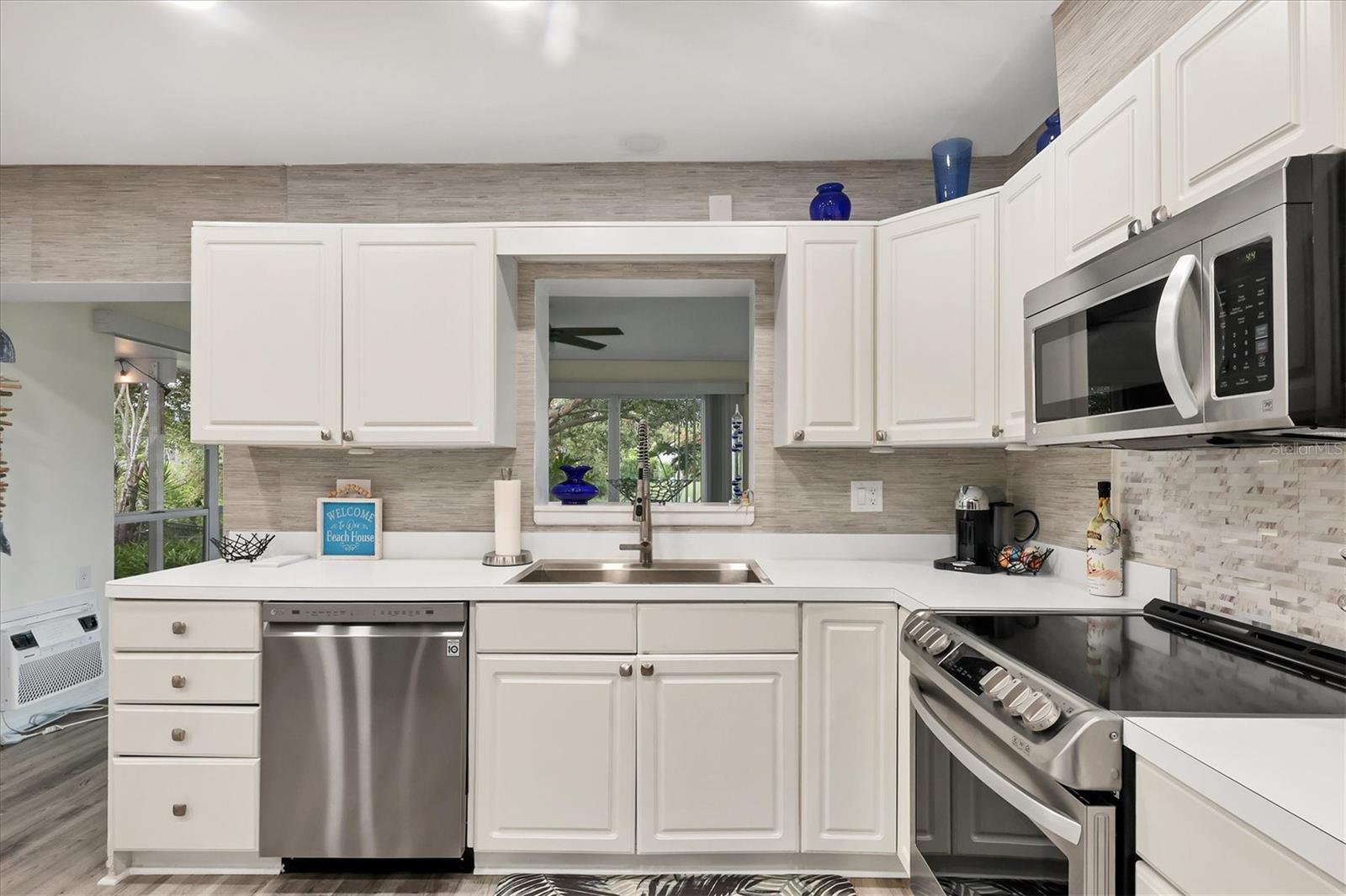 CORAL COVE - Residential